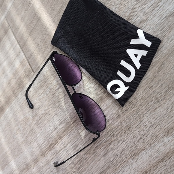 NWOT Quay Australia oversized aviator sunglasses